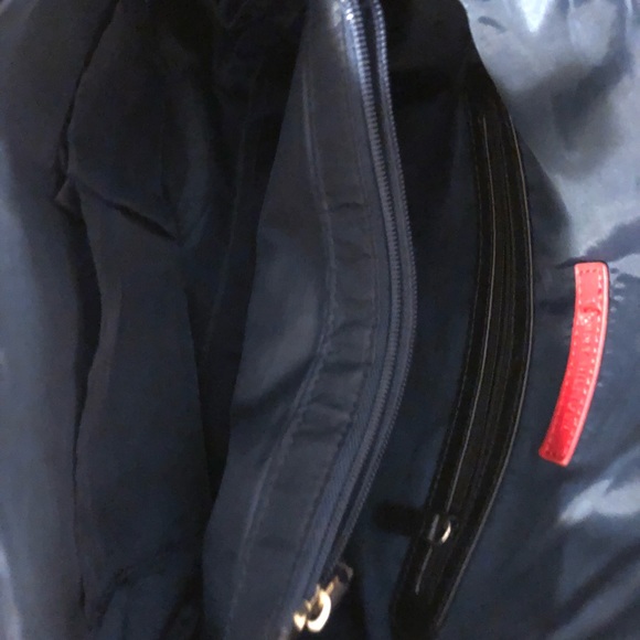 TOMMY HILFIGER PURSE - Picture 2 of 4